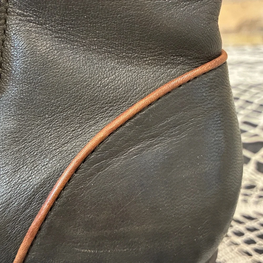 Regarde Le Ciel Stefany Olive Leather Ankle Boots with Contrast Trim - Picture 5 of 9